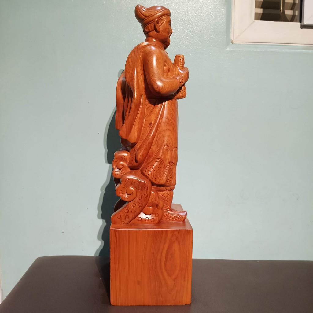 Tượng Trần Quốc Tuấn bằng gỗ hương cao 40,50cm