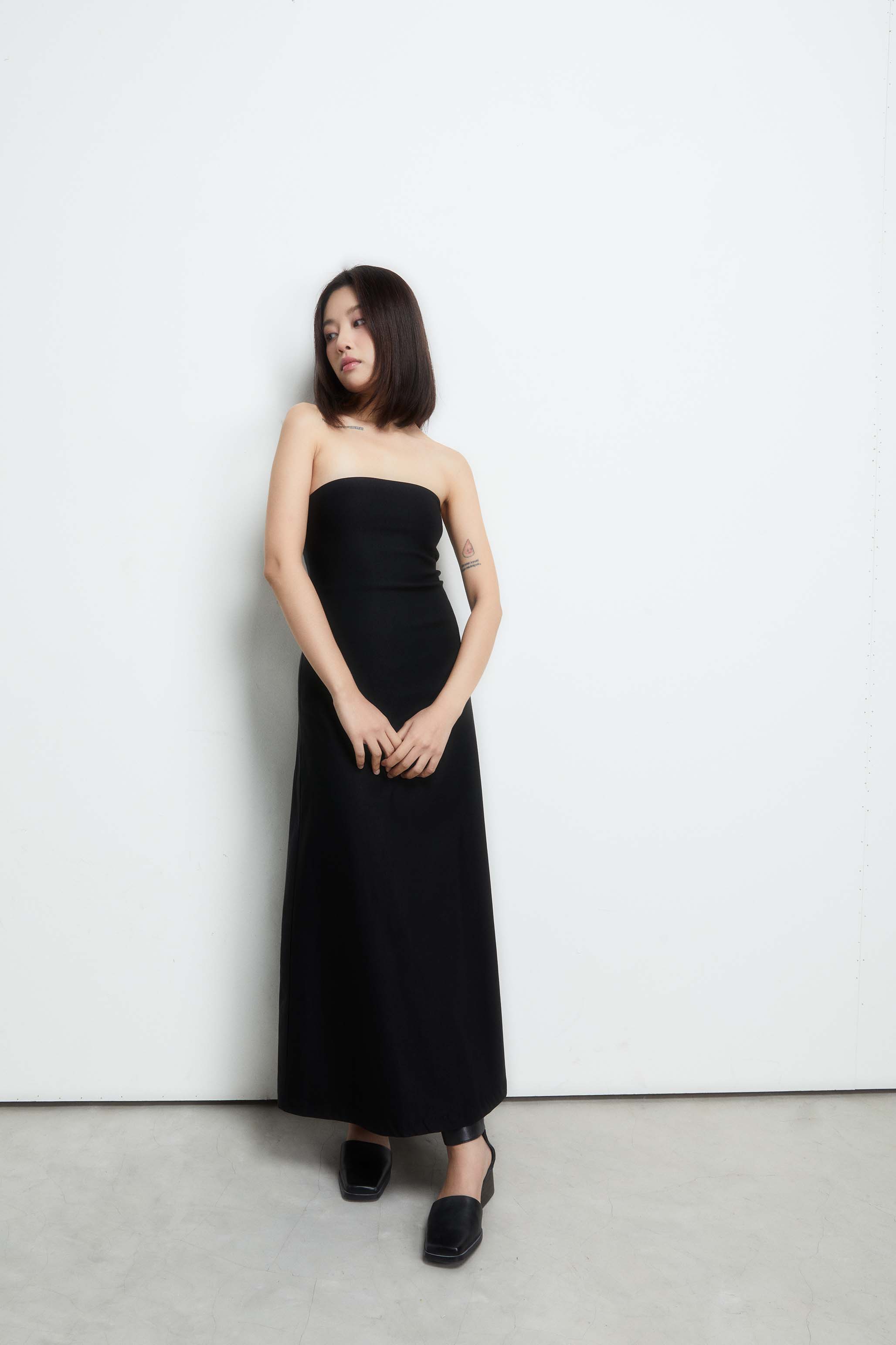 DOTTIE - Đầm ống dáng dài D0459