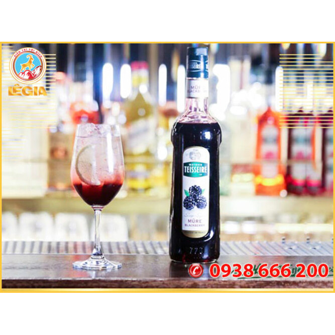 Siro TEISSEIRE Việt Quất 700ml (TEISSEIRE BLUEBERRY SYRUP)