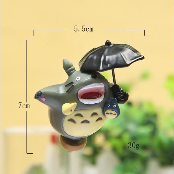 Mô hình Totoro cầm ô bay trên con quay thích hợp trang trí tiểu cảnh, móc chìa khóa, DIY
