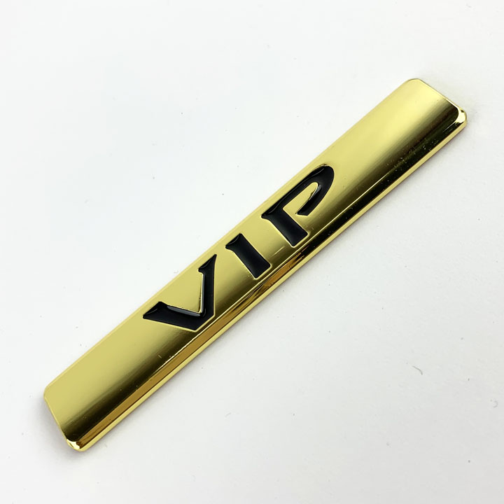 Tem kim loại chữ nổi VIP dán trang trí ô tô (Màu Gold)