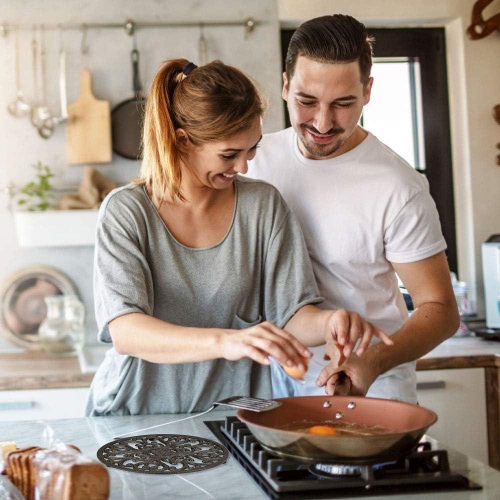 Đế lót ly Gang Trivet chắc chắn Chảo chịu nhiệt Đường kính Trivet 17cm Đế tròn màu đen có chân và hoa văn cổ điển cho nhà bếp Chảo bàn ăn Ấm trà