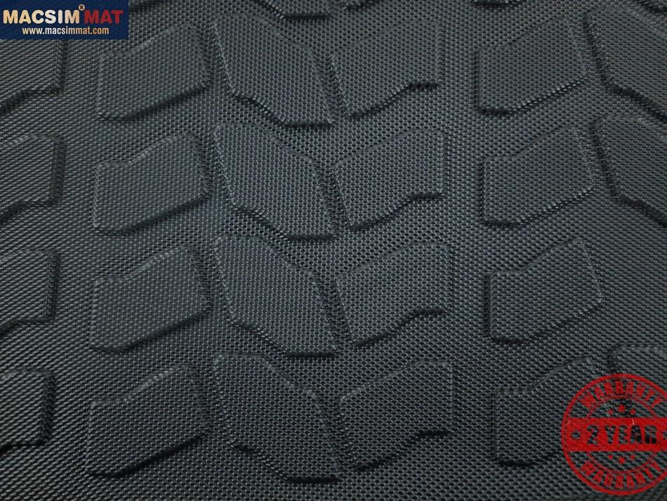 Thảm lót cốp Chevrolet Captiva nhãn hiệu Macsim chất liệu TPV cao cấp màu đen