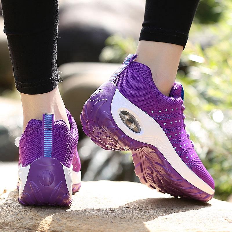 2020 Fashion women outdoor soft running sneakers casual sport shoes