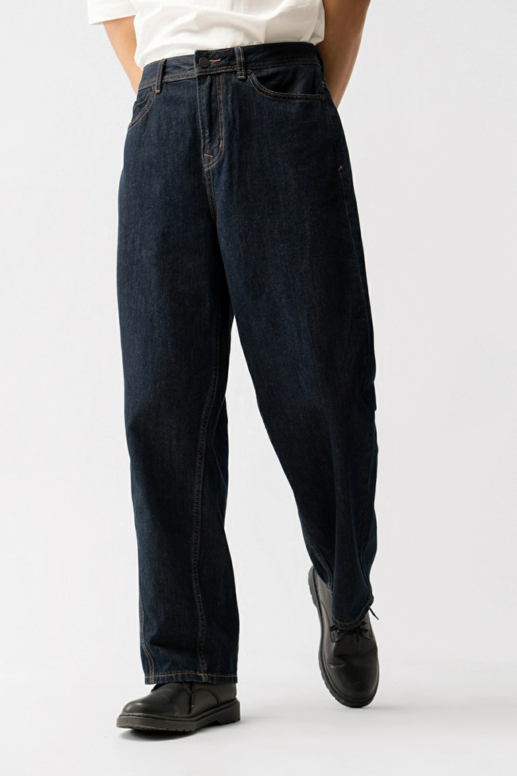 Quần Jean ROUTINE Nam Ống Đứng Diễu Thân Trơn Form Straight - 10F23DPA010R1 | LASTORE MENSWEAR
