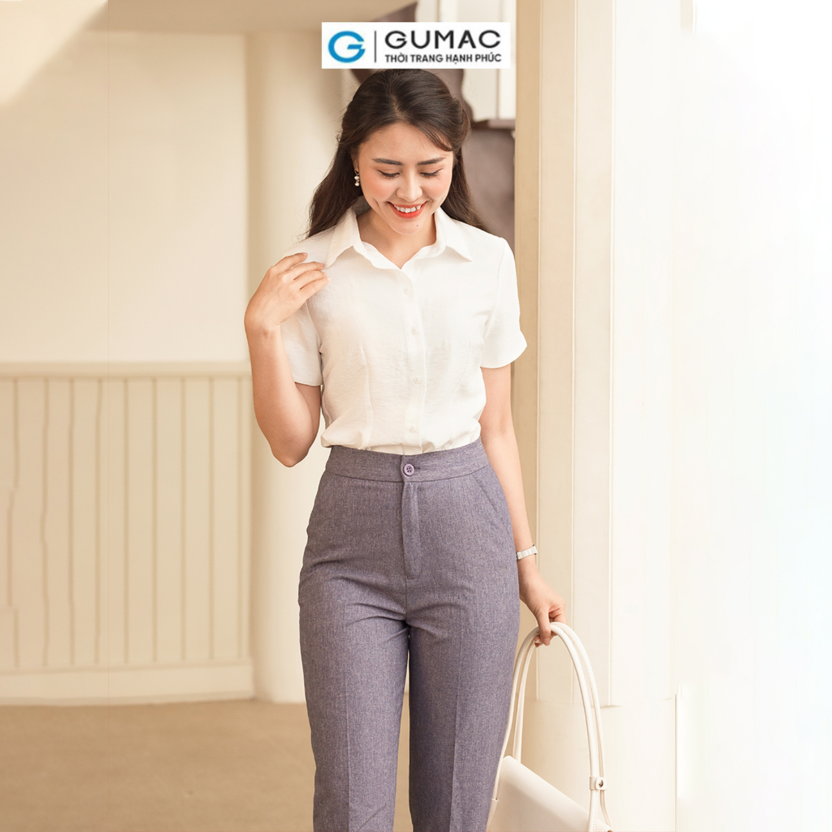 Áo sơ mi nữ tay ngắn xẻ V thời trang GUMAC AD06032