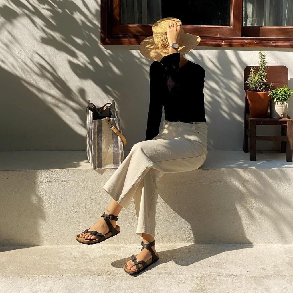 Sandal Unisex HuuCuong xỏ ngón cổ cao đen đế trấu