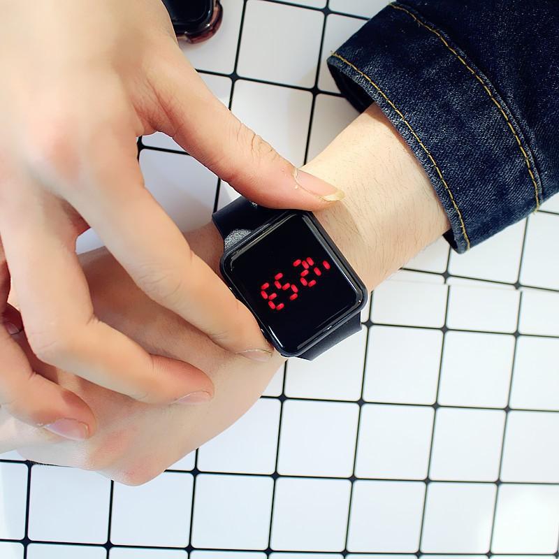 Đồng hồ điện tử cho nam nữ màn hình led dây cao su mặt vuông AP siêu đẹp