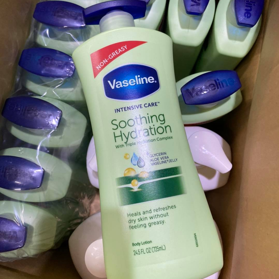 Sữa dưỡng thể Vaseline xanh lá Total Moisture Aloe Fresh Hydrating Body Lotion 725ml mẫu mới