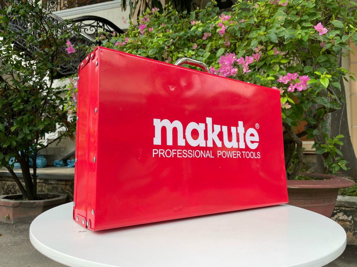 Máy đục bê tông 17 ly MAKUTE 1600W DH30A- Hàng chính hãng