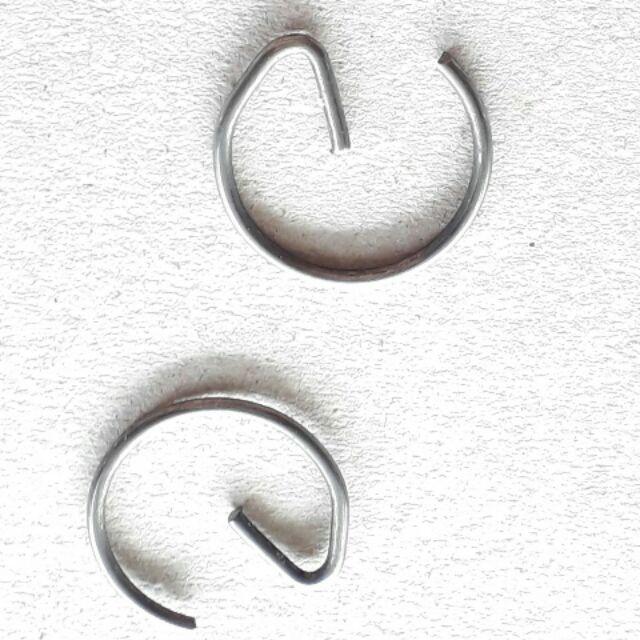 Phe gài Picton 2 cái