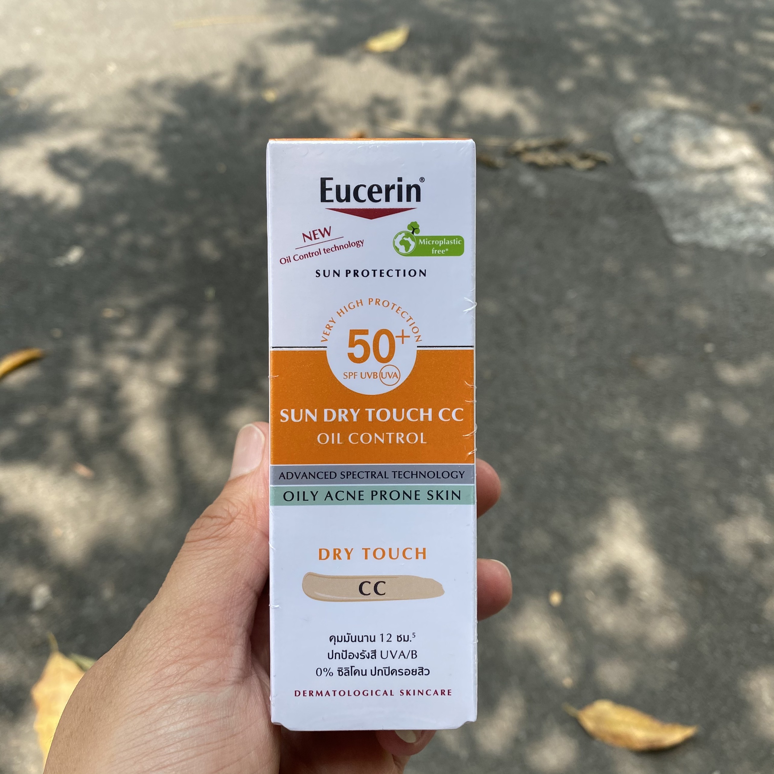 Kem chống nắng trang điểm Eucerin Sun Dry Touch CC Oil Control SPF50 50ml - dành cho da nhờn mụn