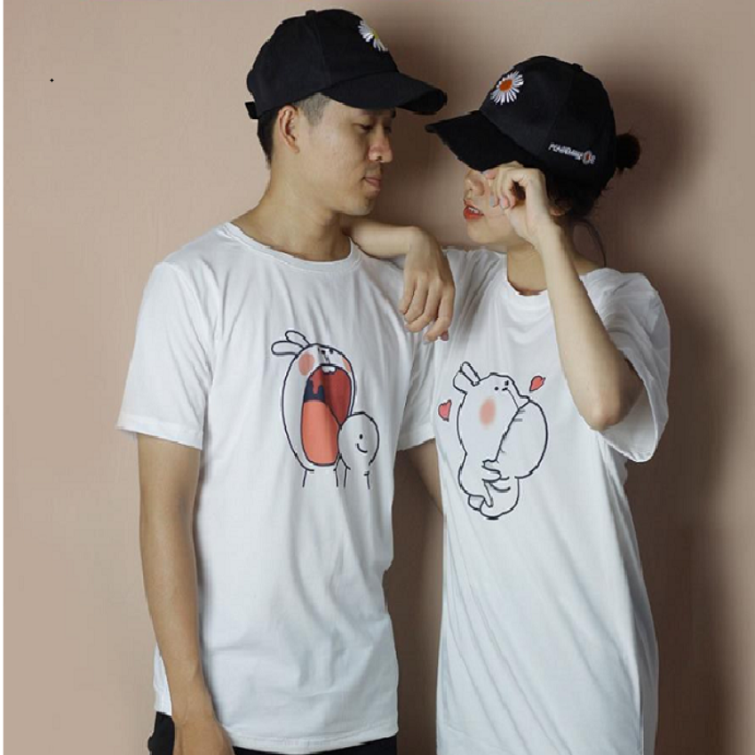 Áo Đôi Nam Nữ TT05, Áo Đôi Phông Rộng In Thỏ Gặm ý Nghĩa, Vải Cotton Thun Thoáng Mát