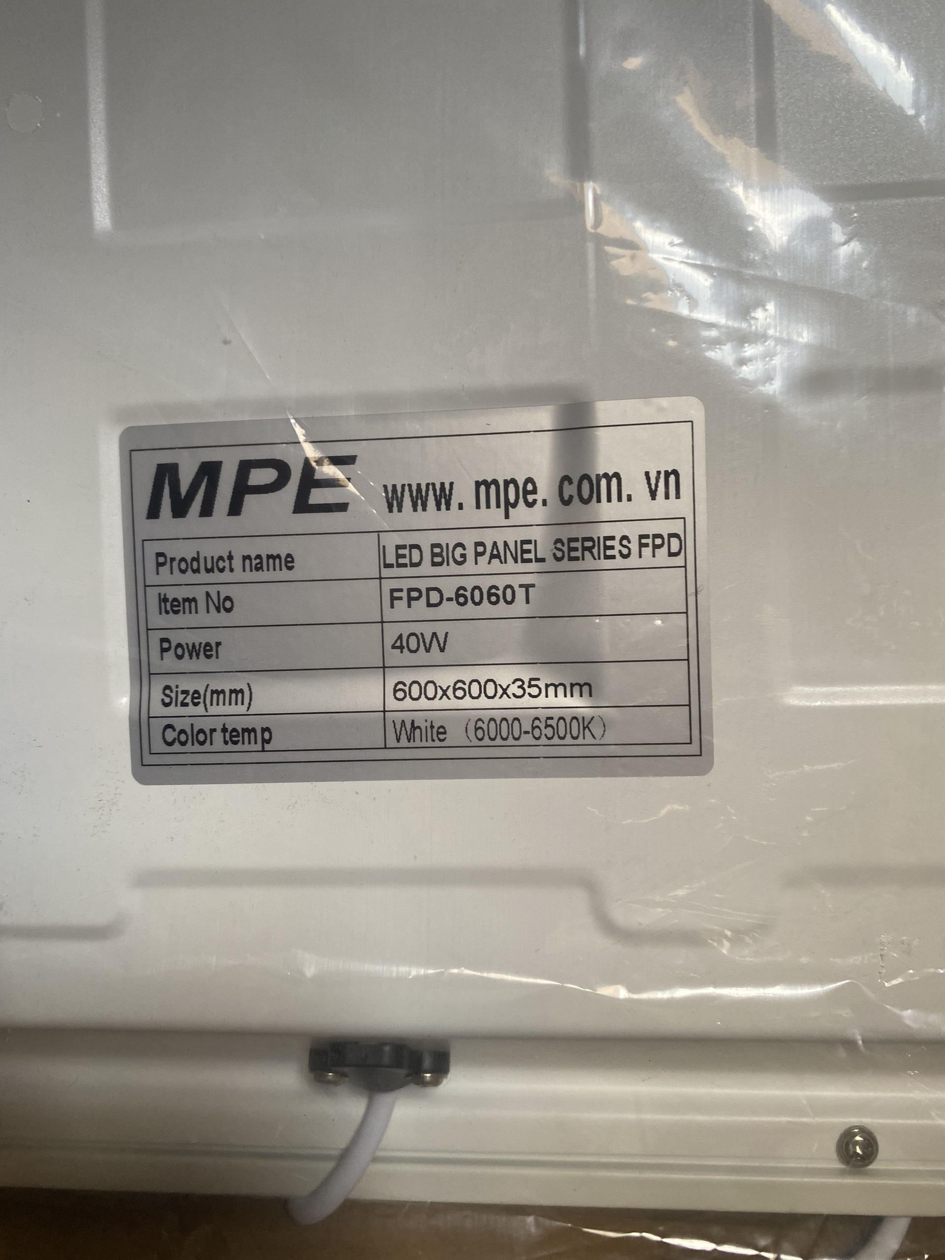 Đèn LED Panel 600x600 MPE 40W - Ánh sáng trắng