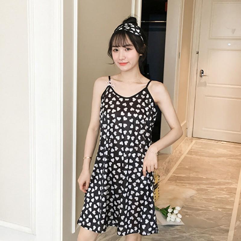 Đầm ngủ vải lụa mùa hè