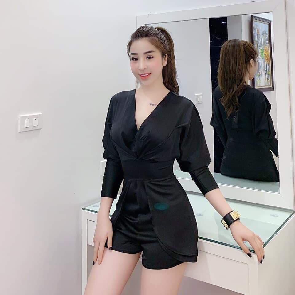 Jum nữ siêu xinh có 2 lớp