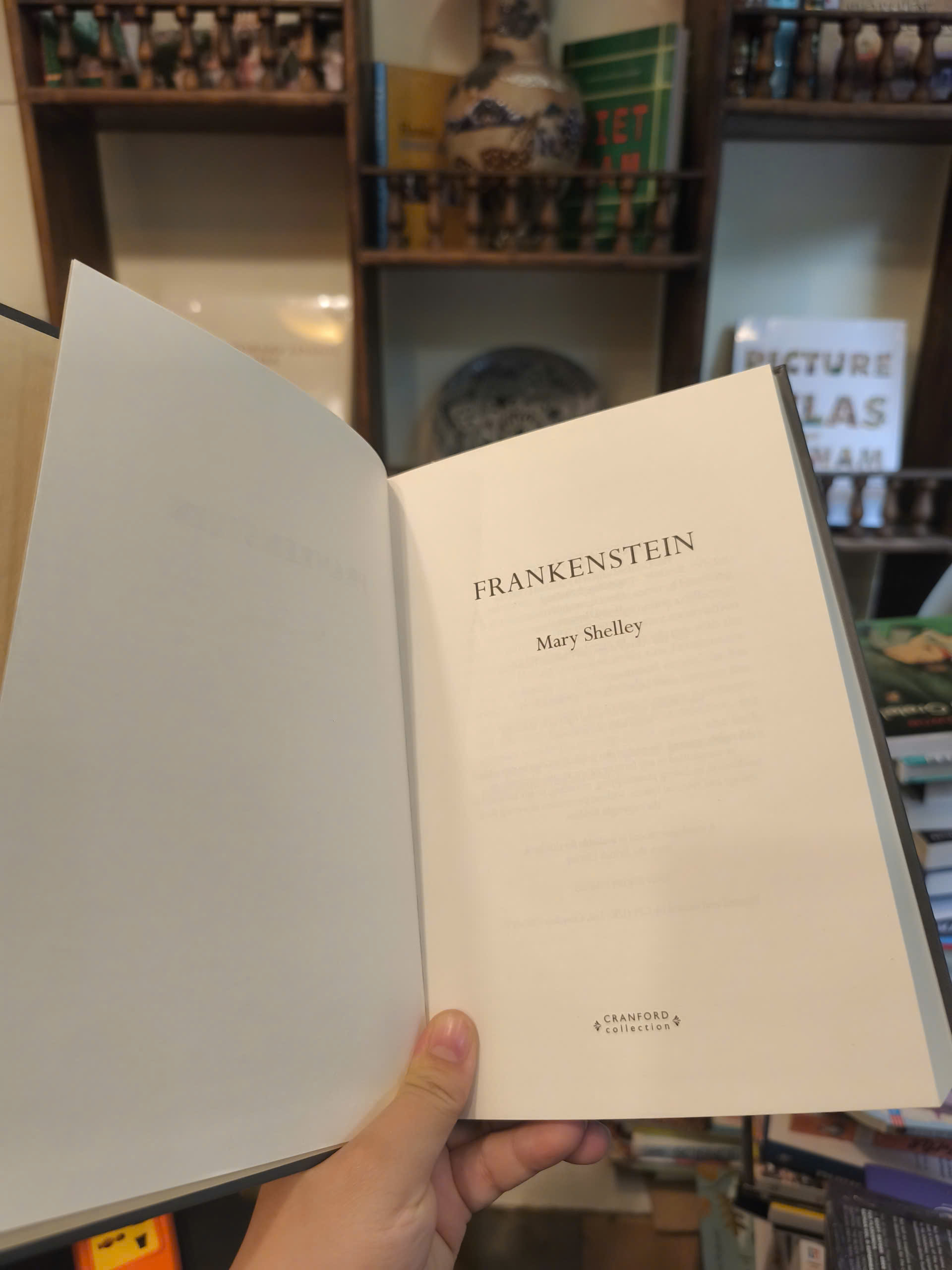Sách - Frankenstein by Mary Shelley (Cranford Classics) | Horror / Ngoại văn Nhập khẩu / Bìa cứng
