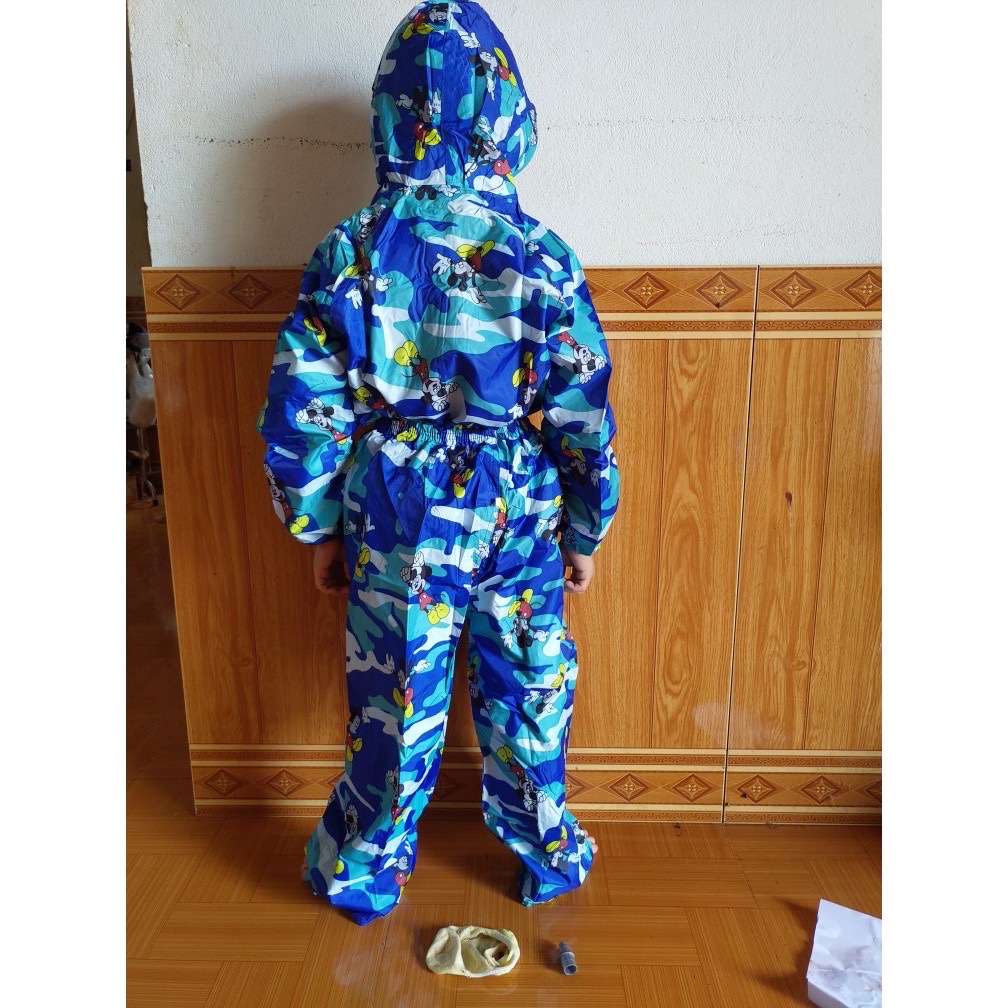 Bộ áo mưa cho bé trai và bé gái từ 9-10 tuổi , vải dù nhẹ ,gọn chống thấm nước , họa tiết hoạt hình nhiều màu sắc
