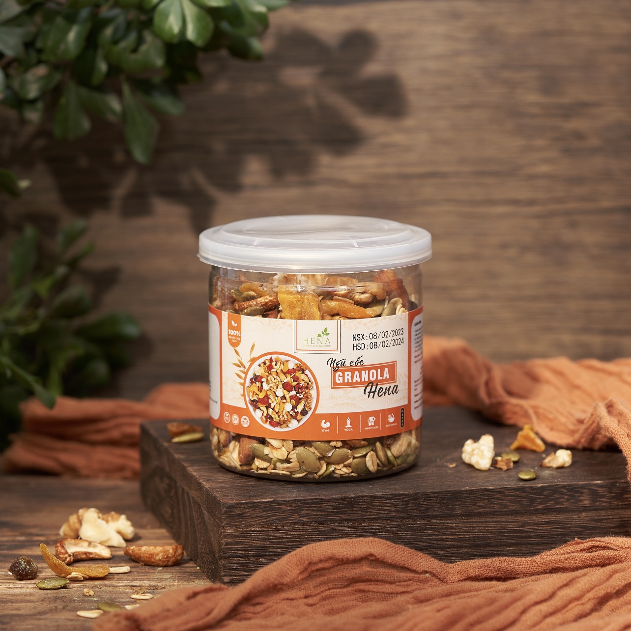 Granola Ngũ Cốc Hạt Cao Cấp Hena Ăn Liền Vị Truyền Thống, Ngũ Cốc Hạt Granola Siêu Hạt đạt chuẩn ISO 22000 với 80% Thành Phần Là Các Hạt Cao Cấp, Ngũ Cốc Mix Hoa Quả