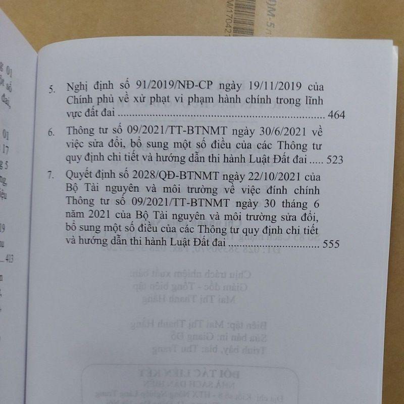Sách - Luật đất đai và các văn bản hướng dẫn thi hành (xuất bản T12/2021) NXB Lao động - New