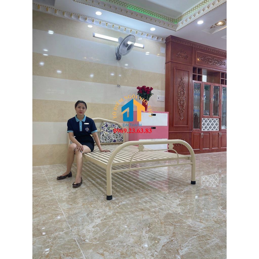 Giường sắt kích thước ngang 1M2 dài 2M – GS40 mẫu đơn giản, tiện dụng