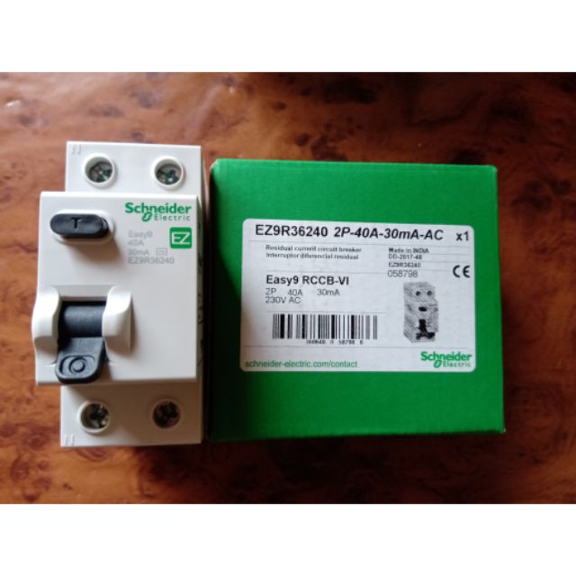 Aptomat bảo vệ quá tải, ngắn mạch và chống giật Schneider RCBO Easy9 30mA