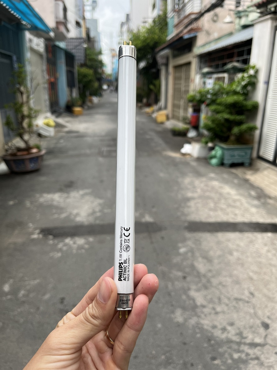 Bóng thay thế cho đèn muỗi Đại sinh D6 6W