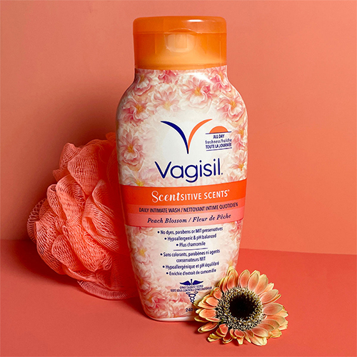 Dung dịch vệ sinh phụ nữ Vagisil Scentsitive Scents Daily Intimate Wash (240ml/354ml)- Hàng chính hãng