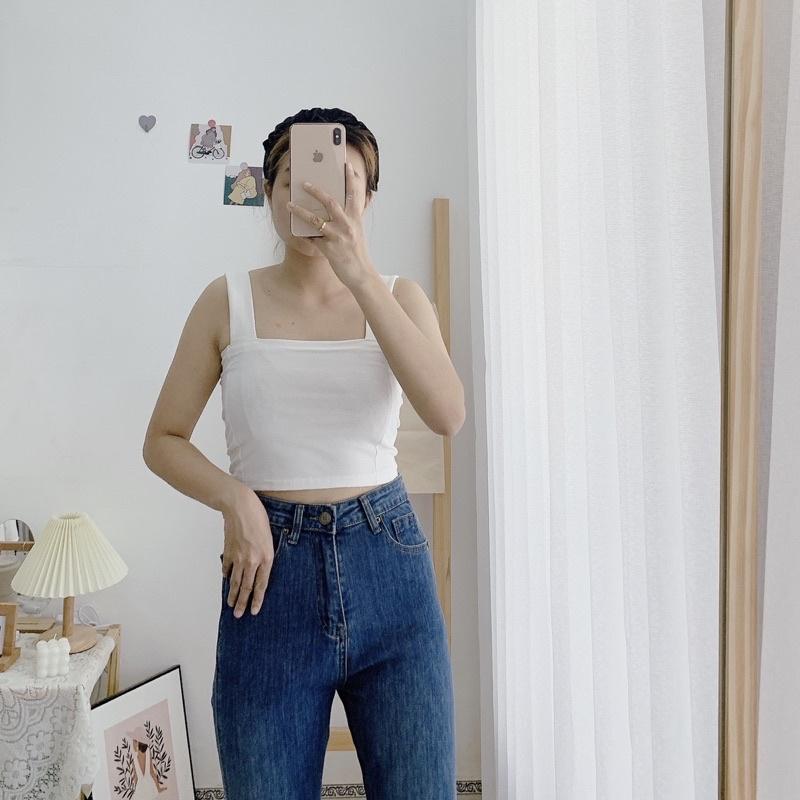 croptop 2 dây bảng to sale 45k( ảnh tự chụp )