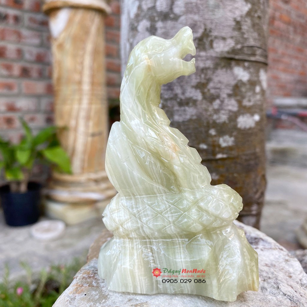 Tượng đá rắn 12 con giáp phong thủy đá ngọc Pakistan 10cm đá Non Nước