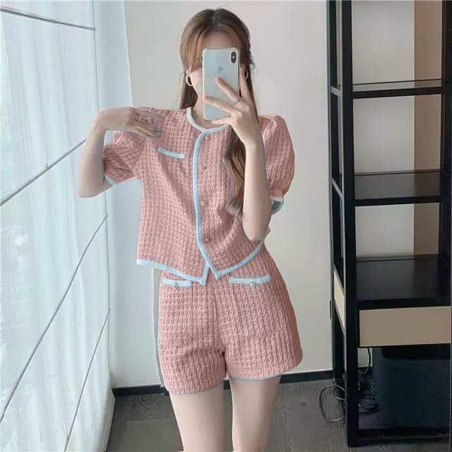 Set bộ đồ nữ gấm kim cương sang chảnh không kém phần cute dành cho các nàng đi chơi, dạo phố