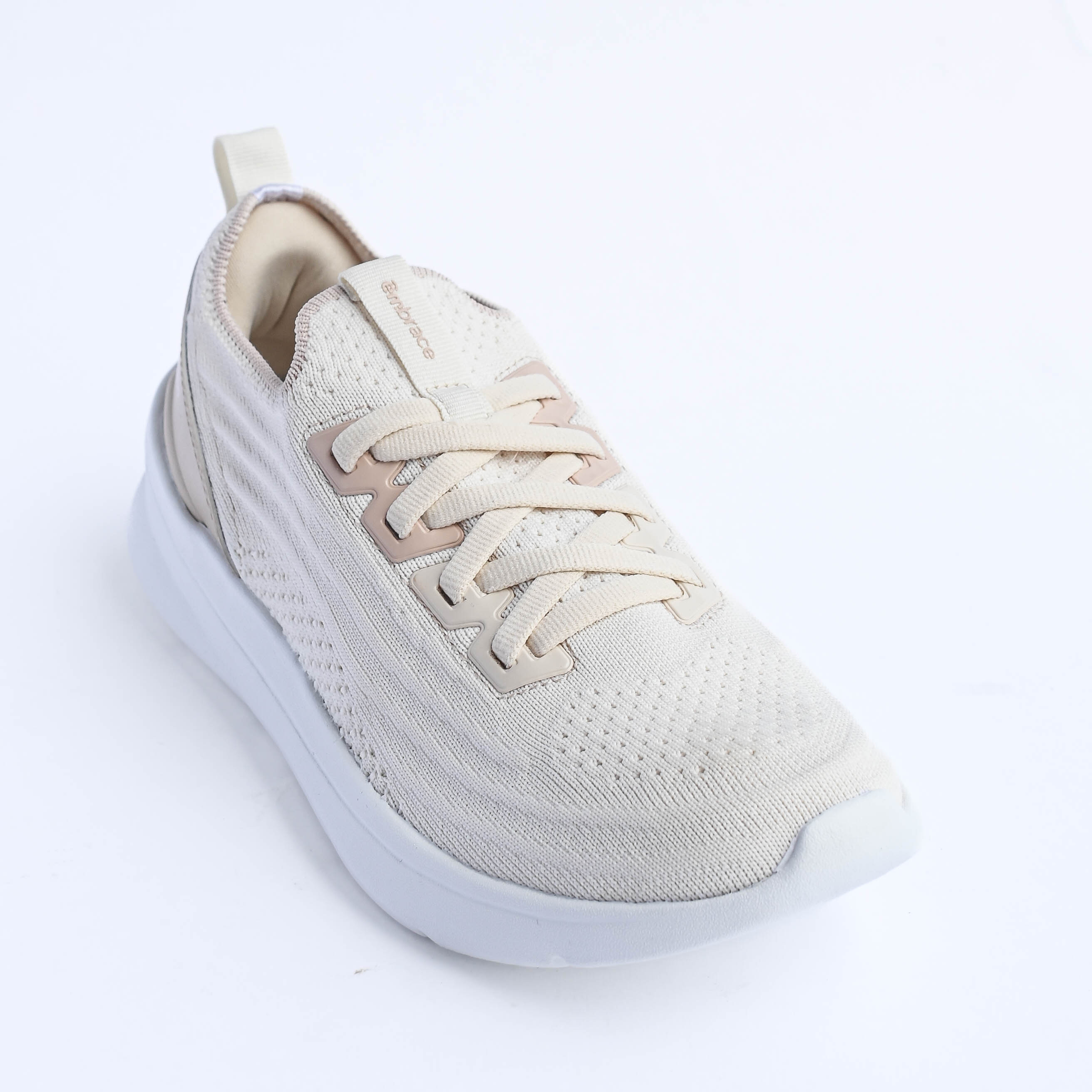 Giày thể thao Bitis Embrace nữ (36-40) 579k