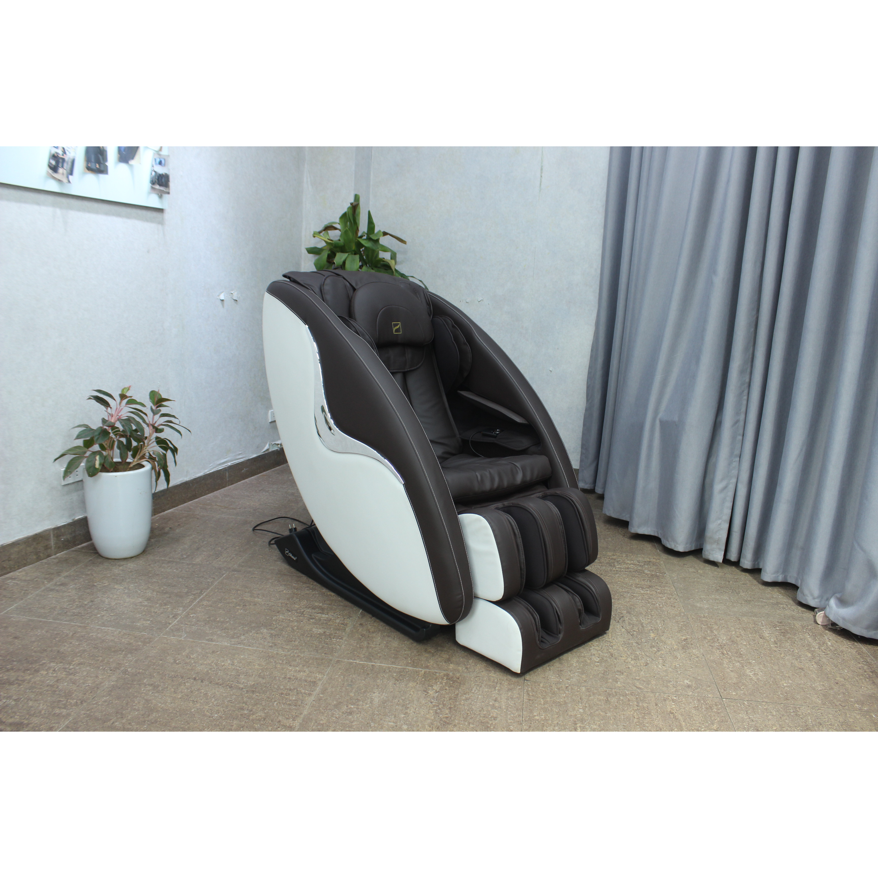 Ghế massage toàn thân Okasa OS-368 - Tặng kèm Xe đạp tập + Bạt phủ ghế + Bình xịt vệ sinh ghế + Thảm kê ghế