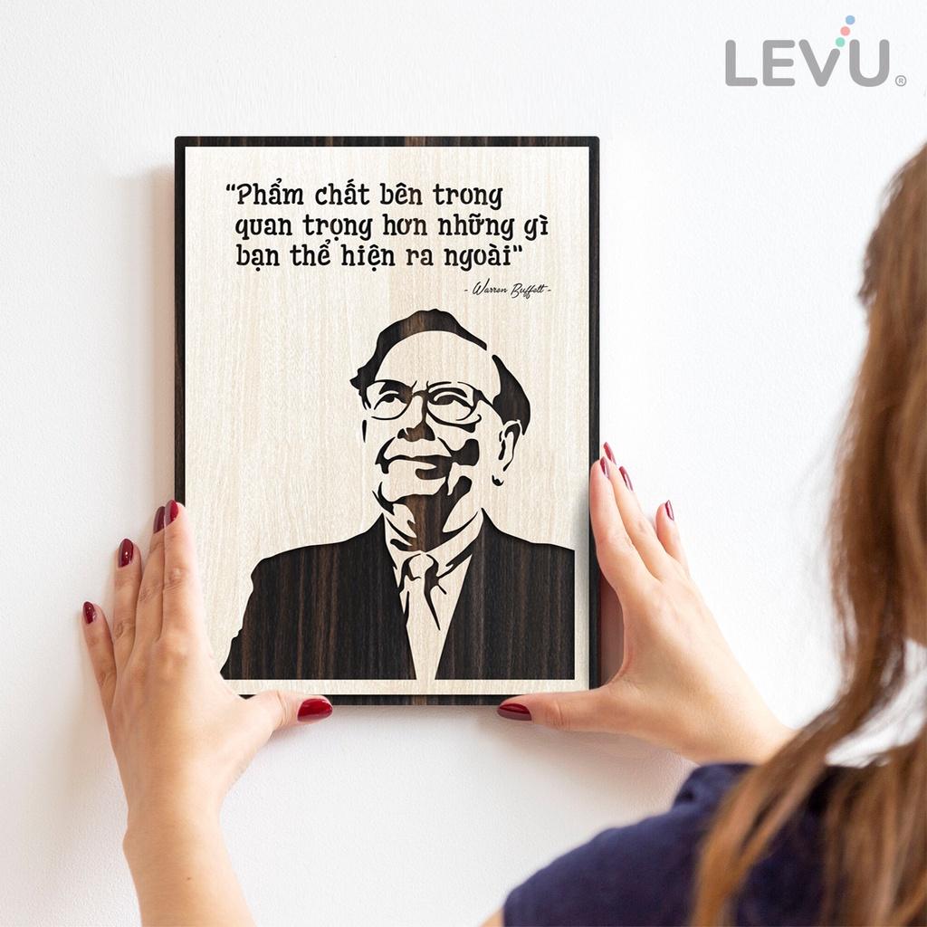 Tranh Quotes lời khuyên của Warren Buffett bằng gỗ khắc chữ LEVU NT10