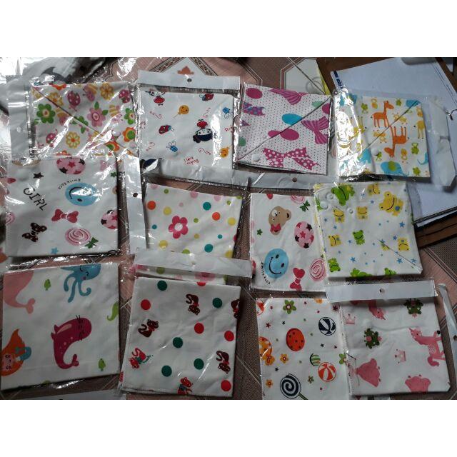 Yếm Tam Giác Cotton họa tiết cực đáng yêu có cúc bấm