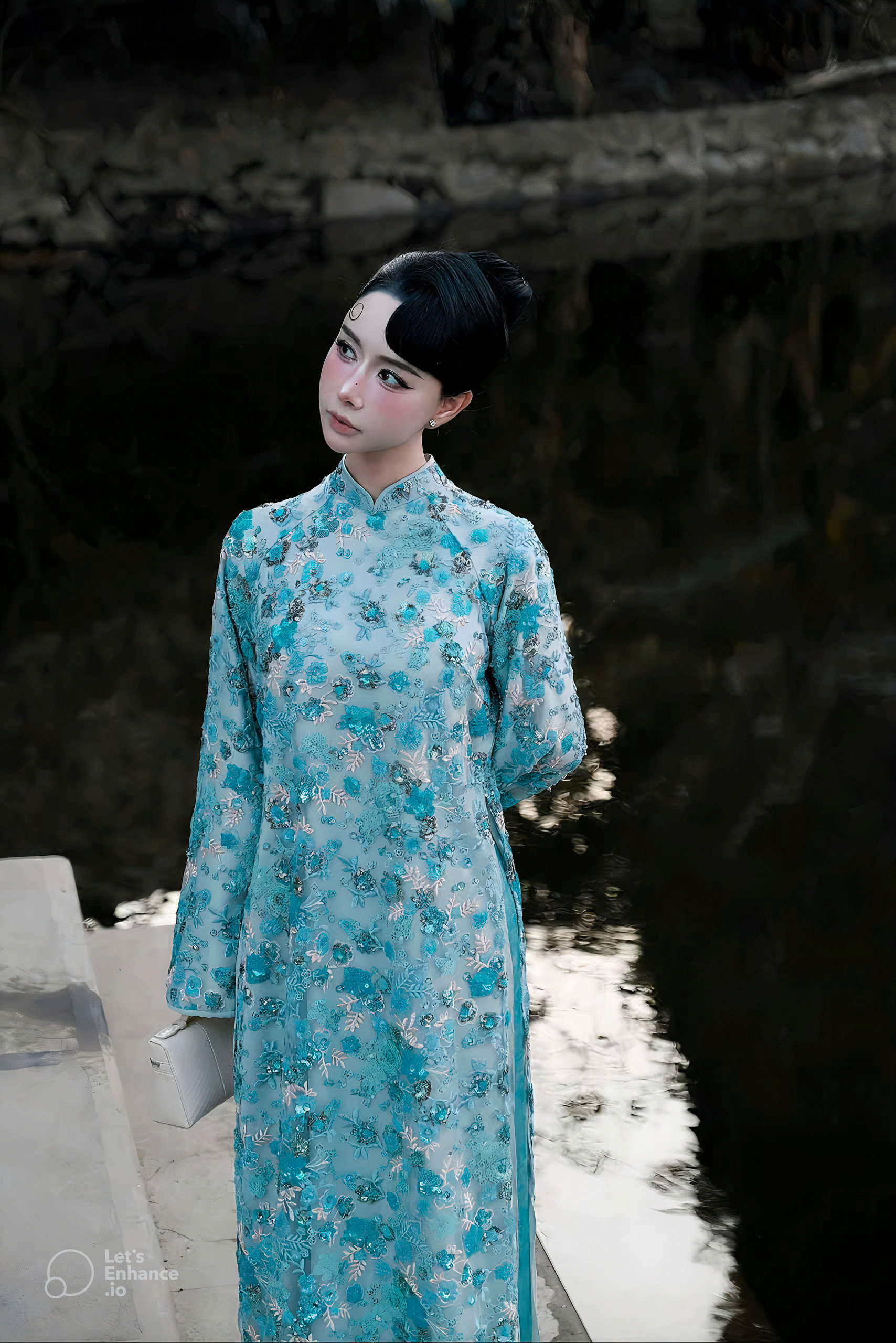 SET ÁO DÀI NỮ CÁCH TÂN KIM SA HOA NHÍ – MÀU XANH DƯƠNG THANH LỊCH