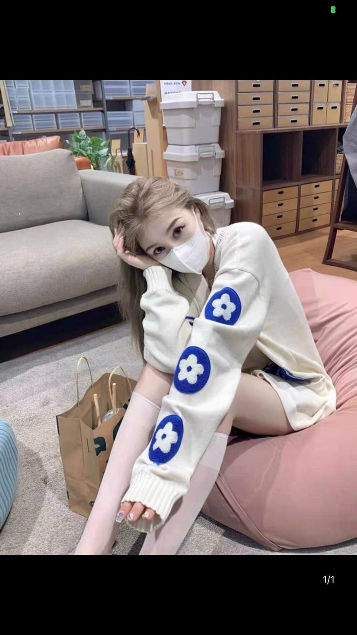 Khoác nỉ cadigan M màu sữa