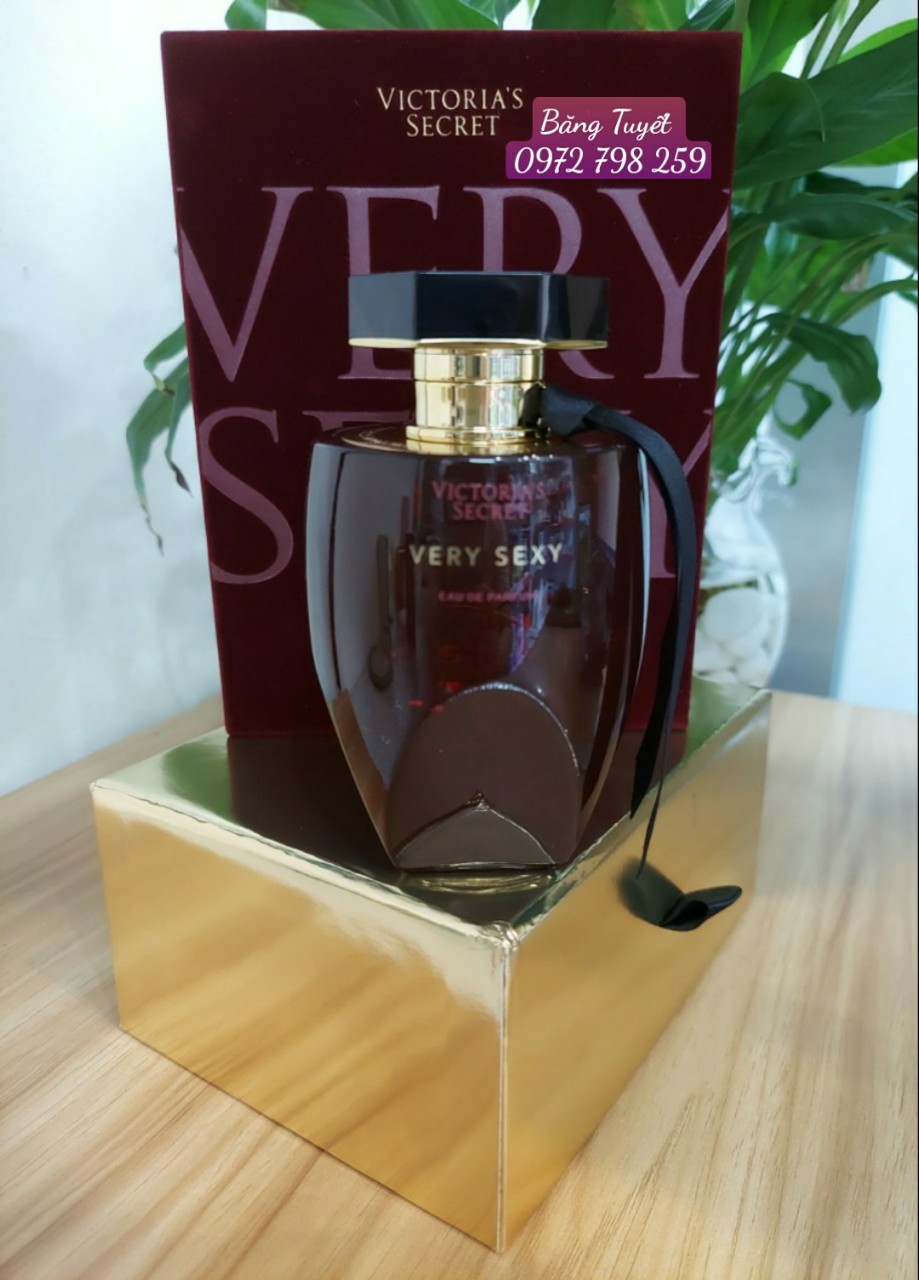 Nước hoa nữ VERY SEXY Victoria's Secret Perfume 100ml MỸ .Một mùi hương quyến rũ, gợi cảm, đầy thu hút, và độ lưu hương rất lâu