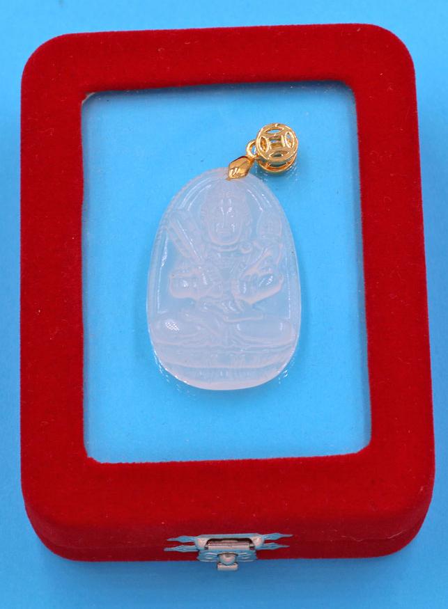 Mặt phật Hư Không Tạng Bồ Tát mã não trắng 3.6 cm kèm hộp nhung