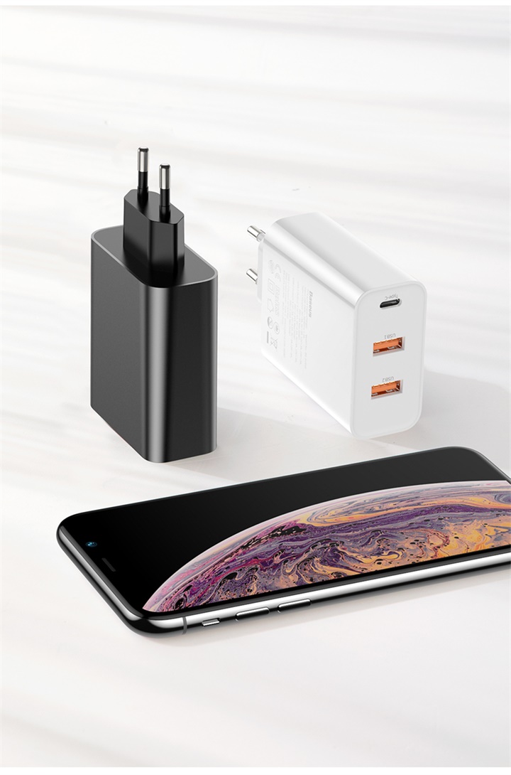 Củ sạc siêu nhanh Baseus công xuất 60W Sạc Nhanh Quick Charge PD3.0+ QC3.0 - 2 cổng USB , 1 Type C Cho iPhone Xiaomi Samsung Huawei - Hàng chính Hãng