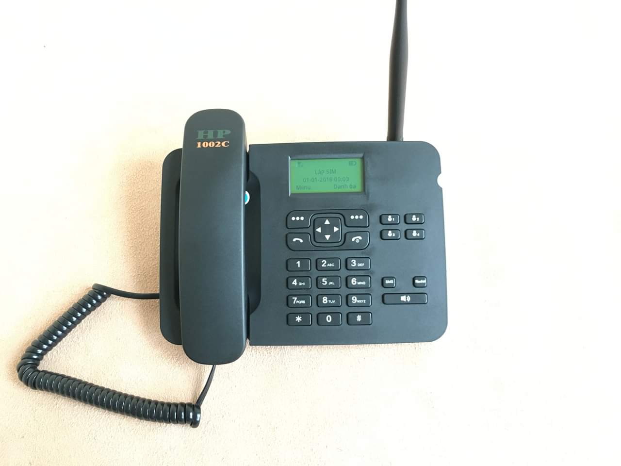 Điện thoại bàn Không Dây Lắp Sim Homephone Hp1002c