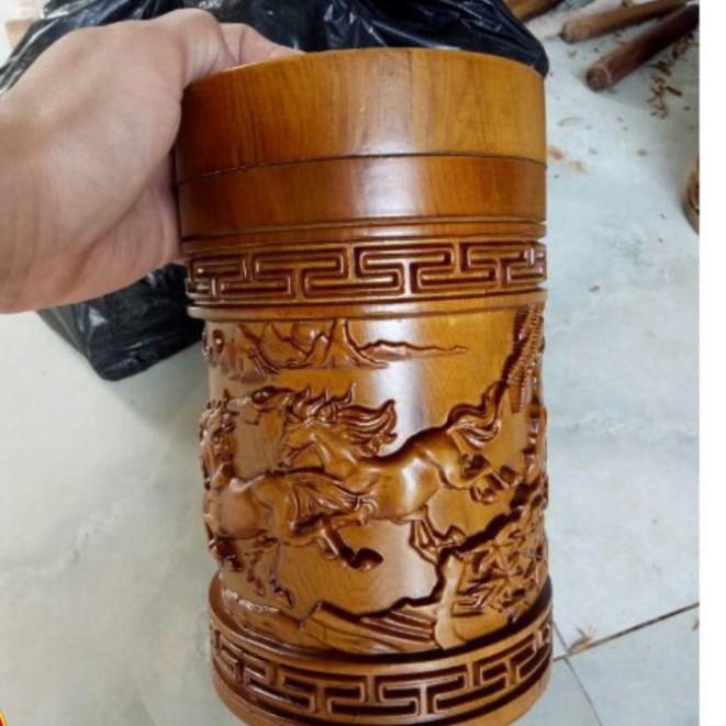 Hộp đựng chè gỗ bách xanh đục bát mã