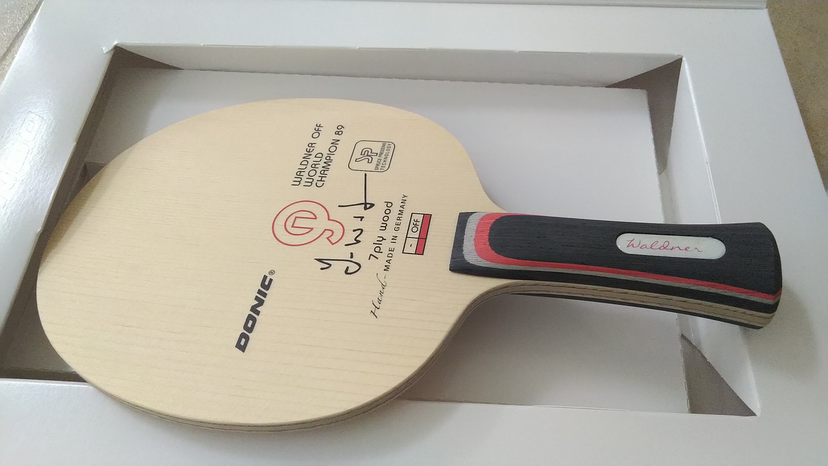 Vợt Bóng Bàn Donic Waldner Champion 89 - 5 Gỗ 2 Carbon