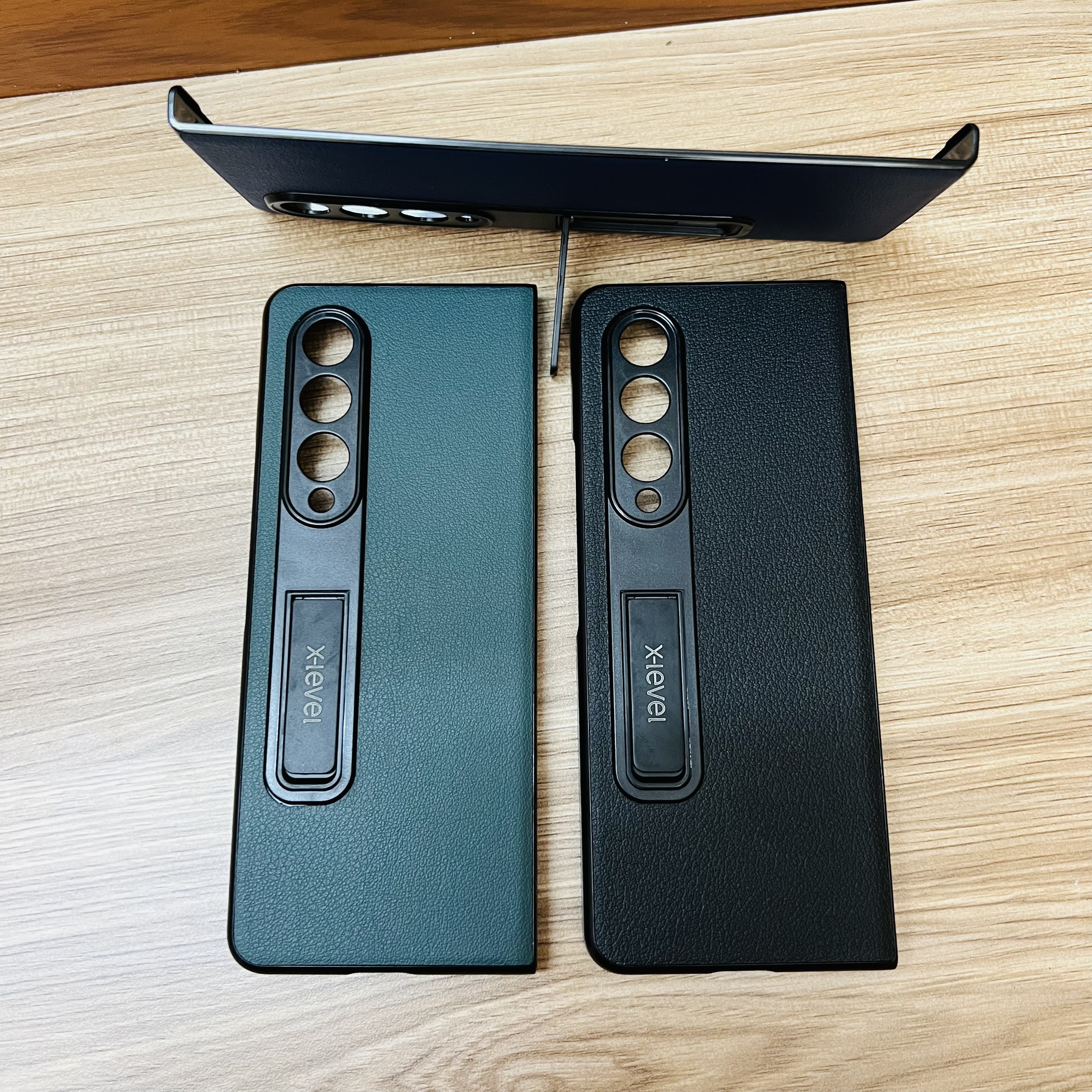 Ốp lưng dành cho Galaxy Z Fold 4 X-level Utmost Pain có chống lưng- Hàng chính hãng
