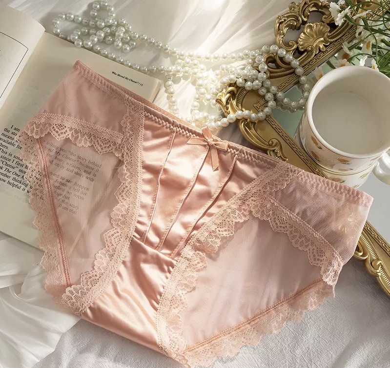 QUẦN LÓT LỤA SATIN CỔ ĐIỂN KIỂU PHÁP VẢI LƯỚI GỢI CẢM REN THUẦN KHIẾT TỪ 40-65KG DÀNH CHO NỮ