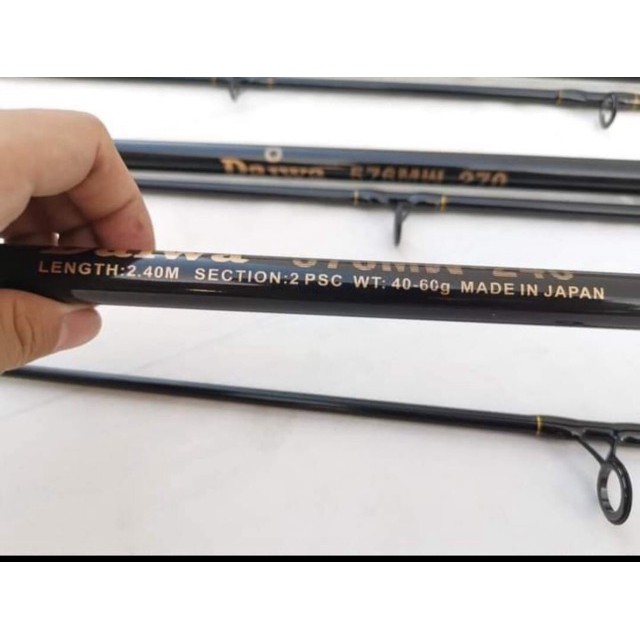 Cần câu máy daiwa 2 khúc rỗng 576 - cần câu cá carbon