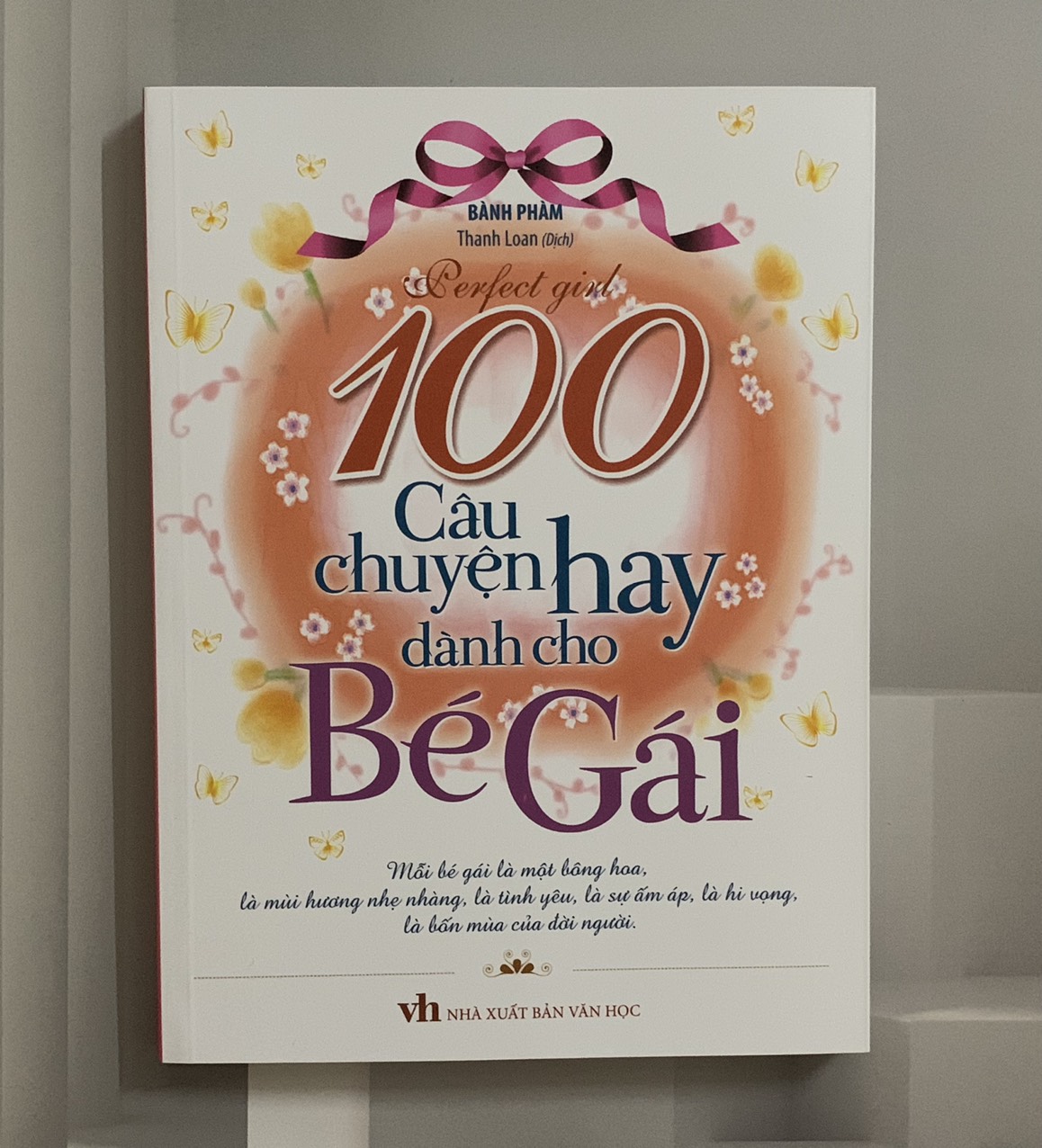 Sách - 100 câu chuyện hay dành cho bé gái