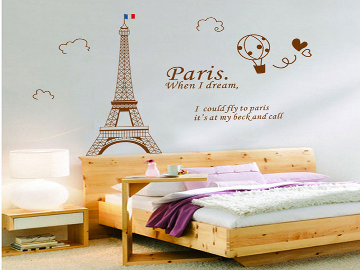 Decal dán tường thành phố paris mộng mơ và tháp eiffel đen