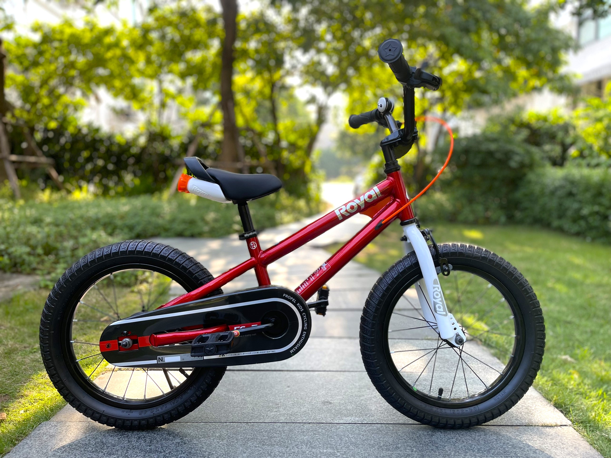 XE ĐẠP TRẺ EM ROYALBABY FREESTYLE FS7 size16 cho 4-8 tuổi