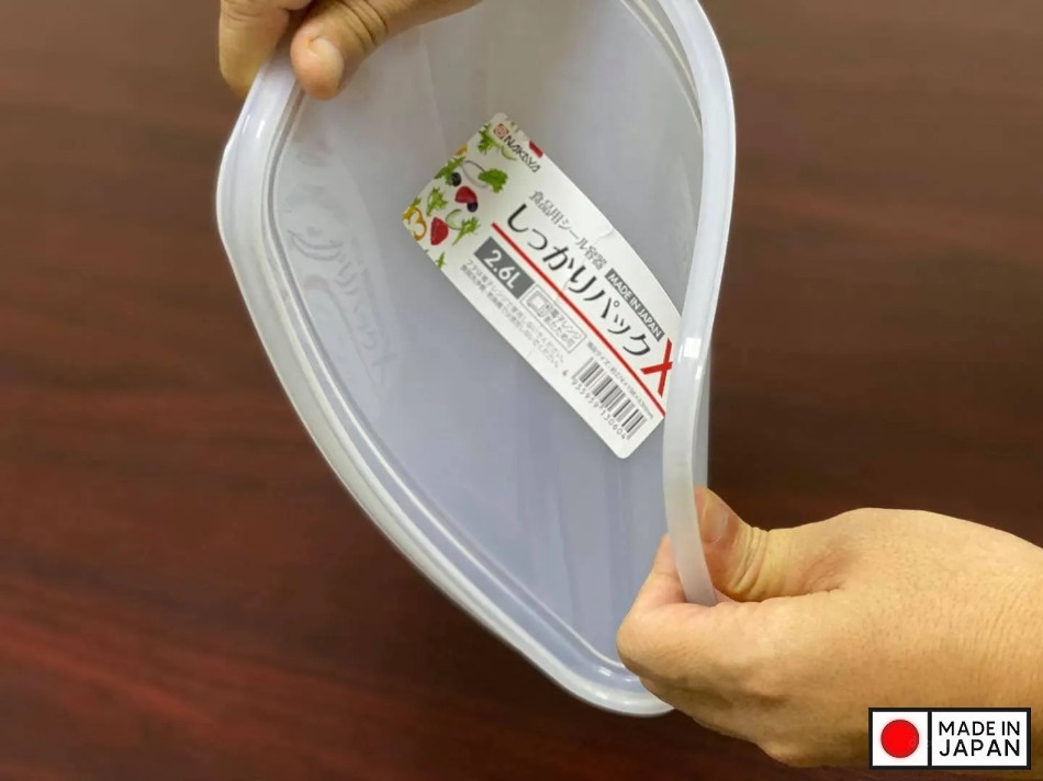 Hộp đựng thực phẩm 2,6L dùng được lò vi sóng nội địa Nhật Bản